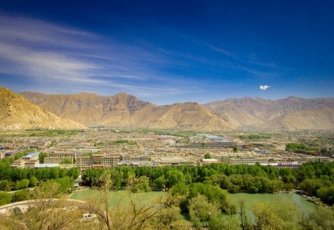 32 - Lhasa town