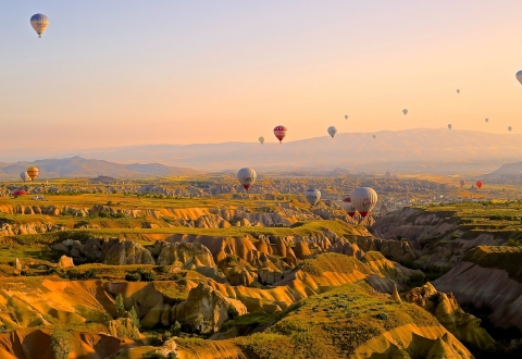 hot-air-ballons-828967_1280
