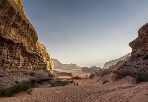 photo-1580204745408-9c18ddb64978_unsplash